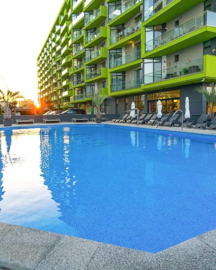 Alezzi Beach Resort Gorgeous Family Aparment Cu Piscina Năvodari Buitenkant foto